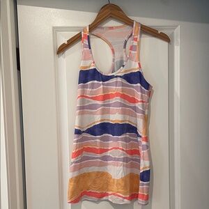 lululemon Cool Racerback tank top features a "Bleacher Stripe" size 6